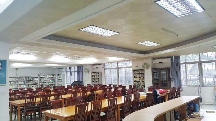 莲花中学3.jpg 莲花中学3.jpg