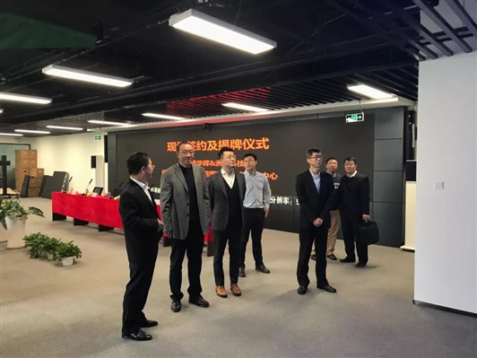 2395622701 https://mmbiz.qpic.cn/mmbiz_jpg/n03pW0lBxqVgdOv9I5q3Fb69sEOO6Qa8EYxibP8K2XWs1M1JRYF9zOicIBDSczkUsnjb3fy4FURcRw6xls10kSEQ/640?wx_fmt=jpeg